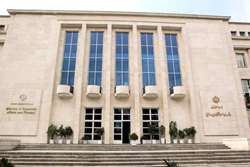  نامه وزیر اقتصاد در پاسخ به اظهارات رییس مجلس